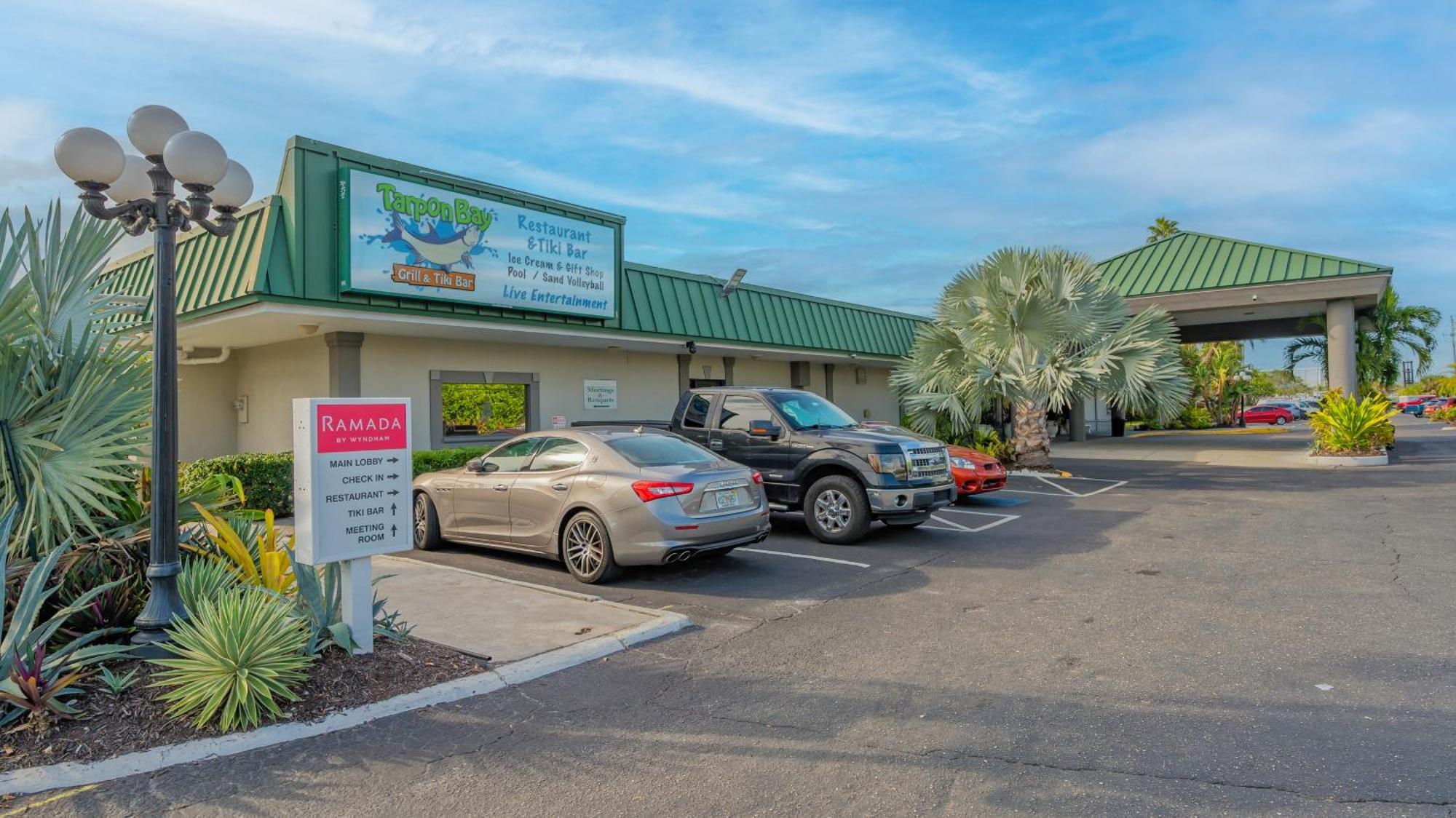 All-New Waterfront With Balcony,Pool,Tiki Bar,Gym Sarasota Extérieur photo