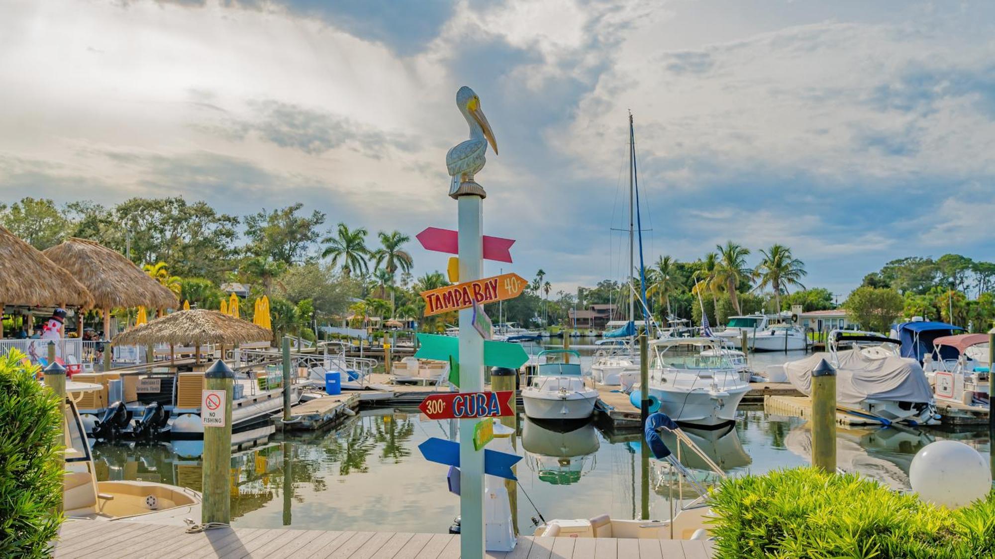 All-New Waterfront With Balcony,Pool,Tiki Bar,Gym Sarasota Extérieur photo
