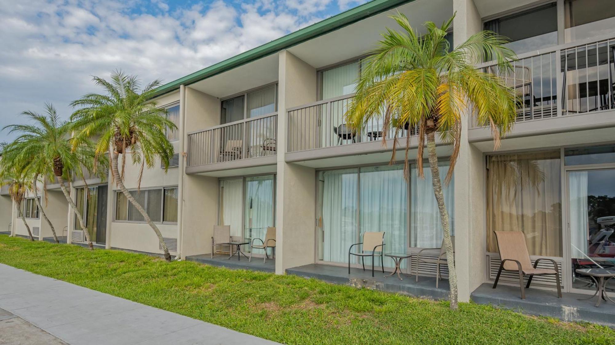 All-New Waterfront With Balcony,Pool,Tiki Bar,Gym Sarasota Extérieur photo