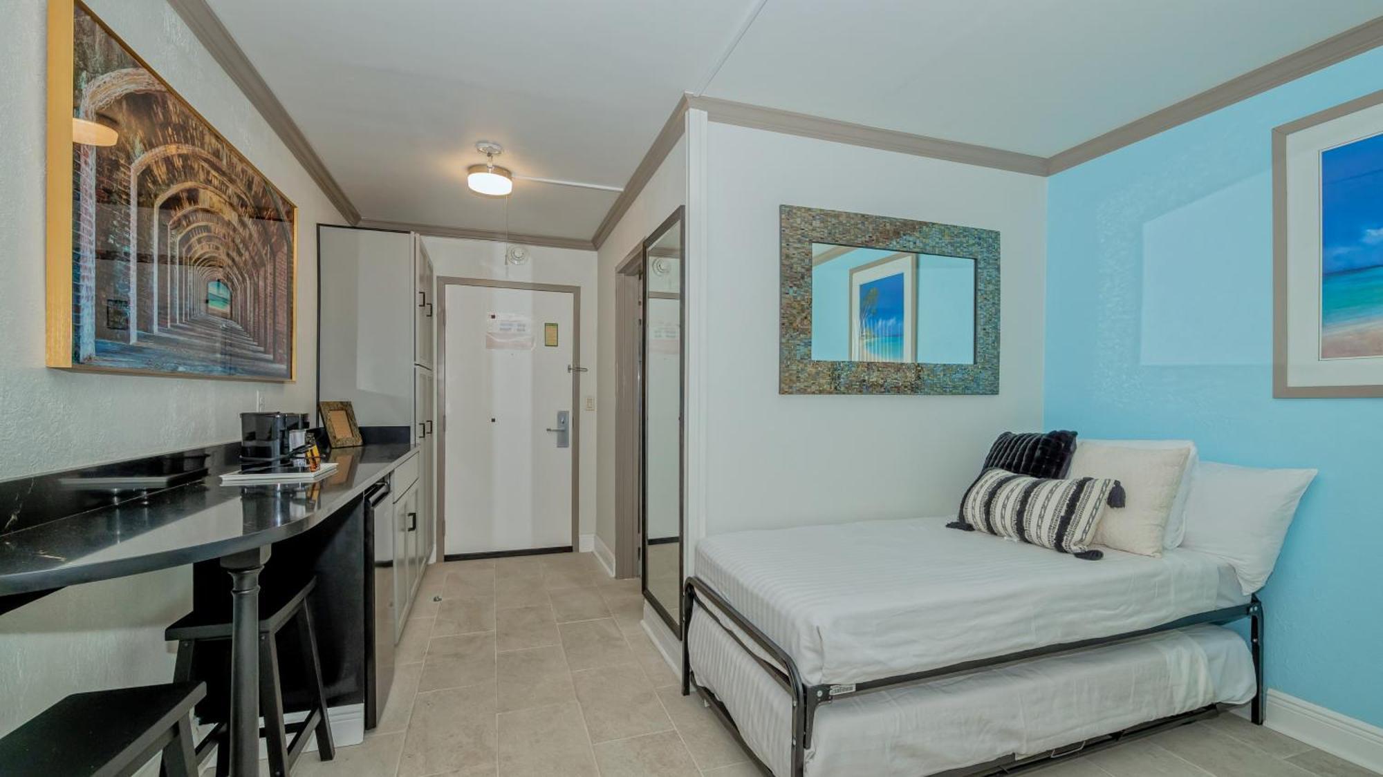 All-New Waterfront With Balcony,Pool,Tiki Bar,Gym Sarasota Extérieur photo