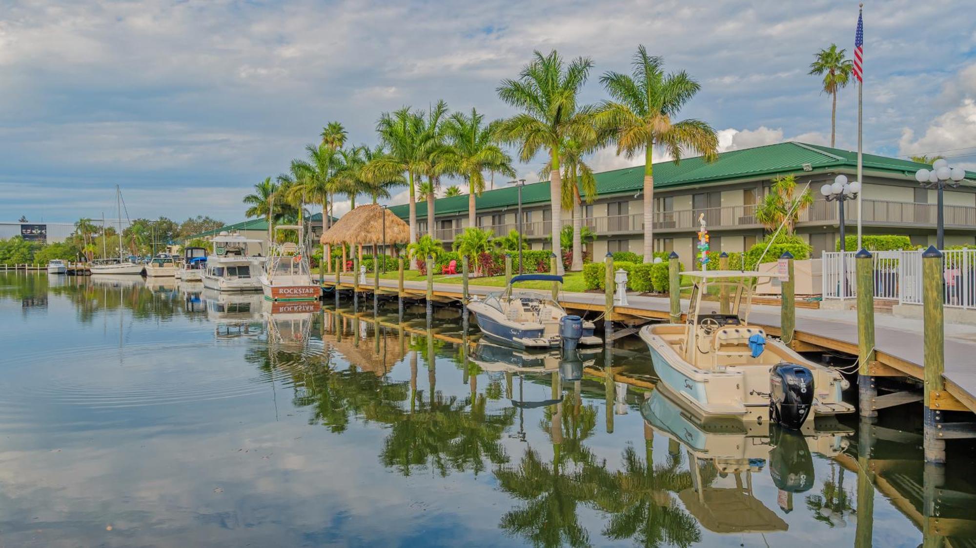 All-New Waterfront With Balcony,Pool,Tiki Bar,Gym Sarasota Extérieur photo