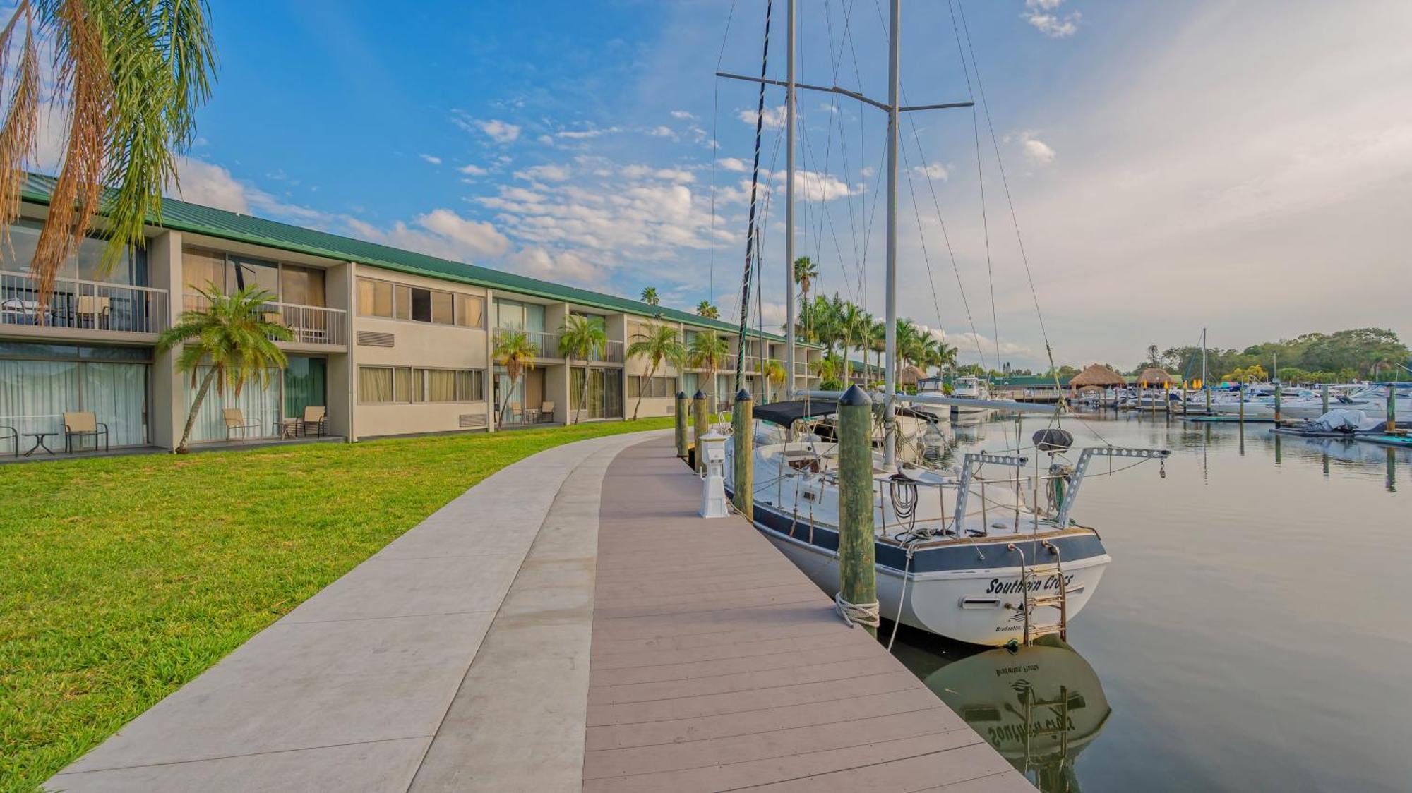 All-New Waterfront With Balcony,Pool,Tiki Bar,Gym Sarasota Extérieur photo