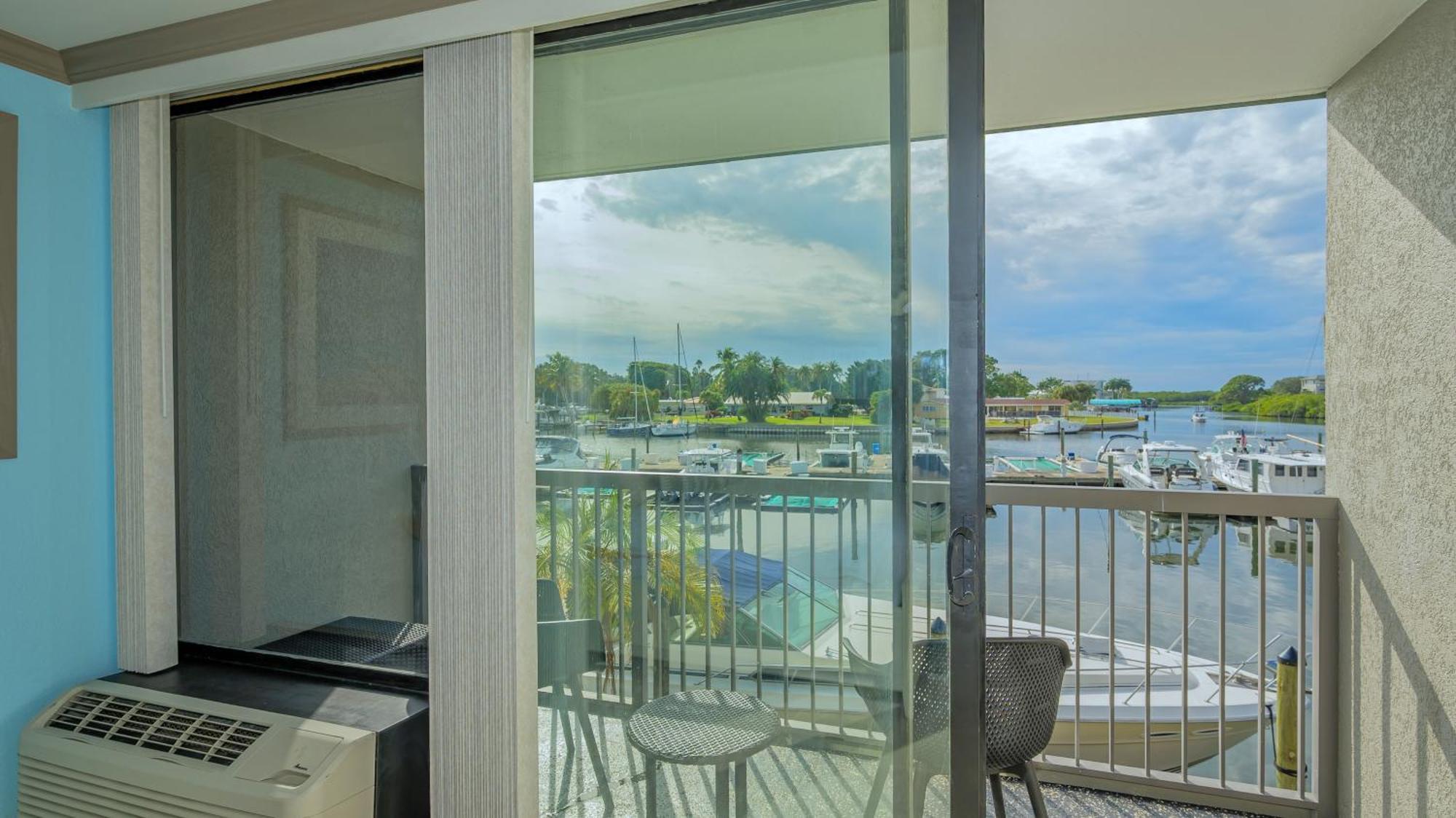 All-New Waterfront With Balcony,Pool,Tiki Bar,Gym Sarasota Extérieur photo