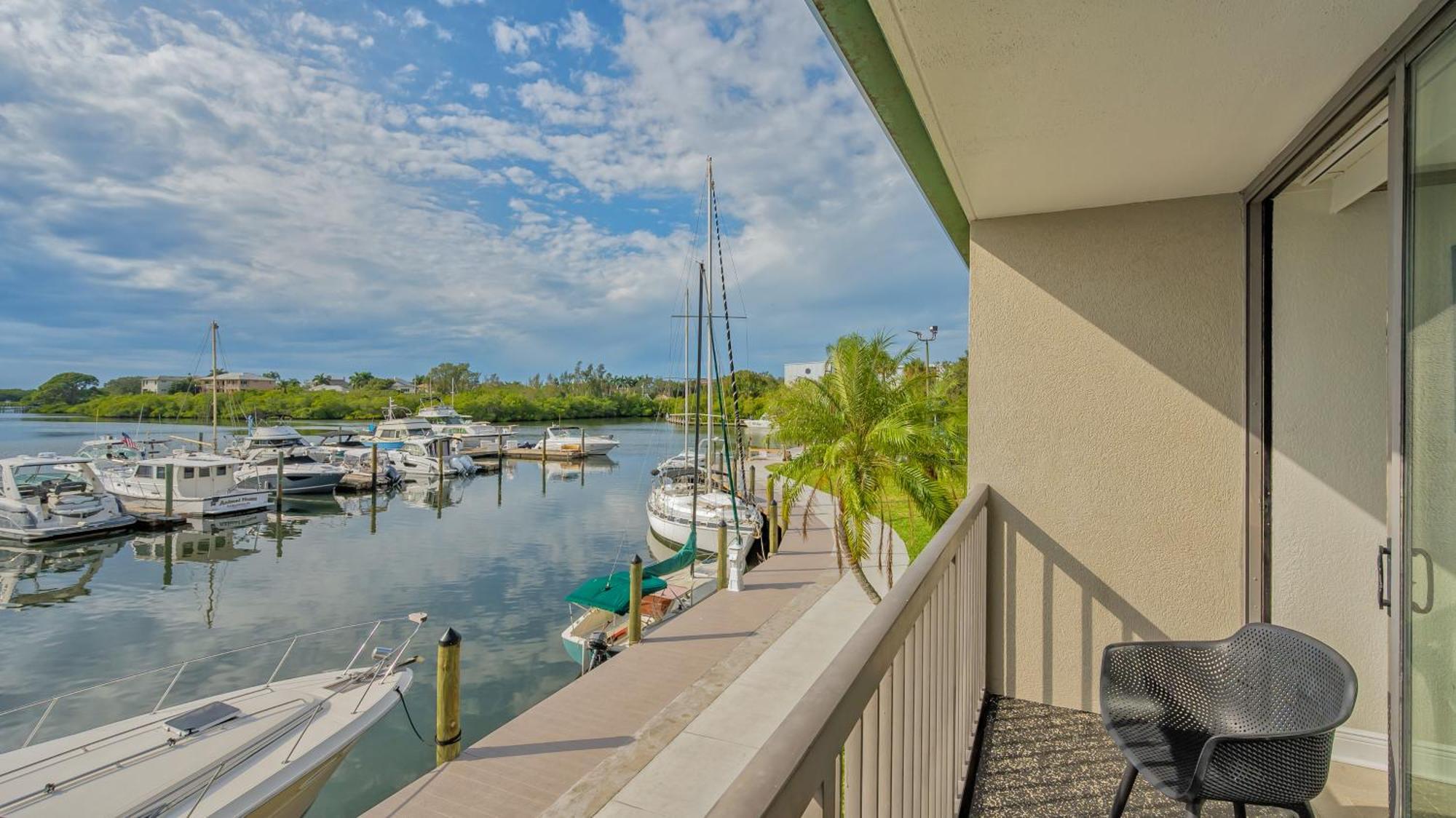All-New Waterfront With Balcony,Pool,Tiki Bar,Gym Sarasota Extérieur photo