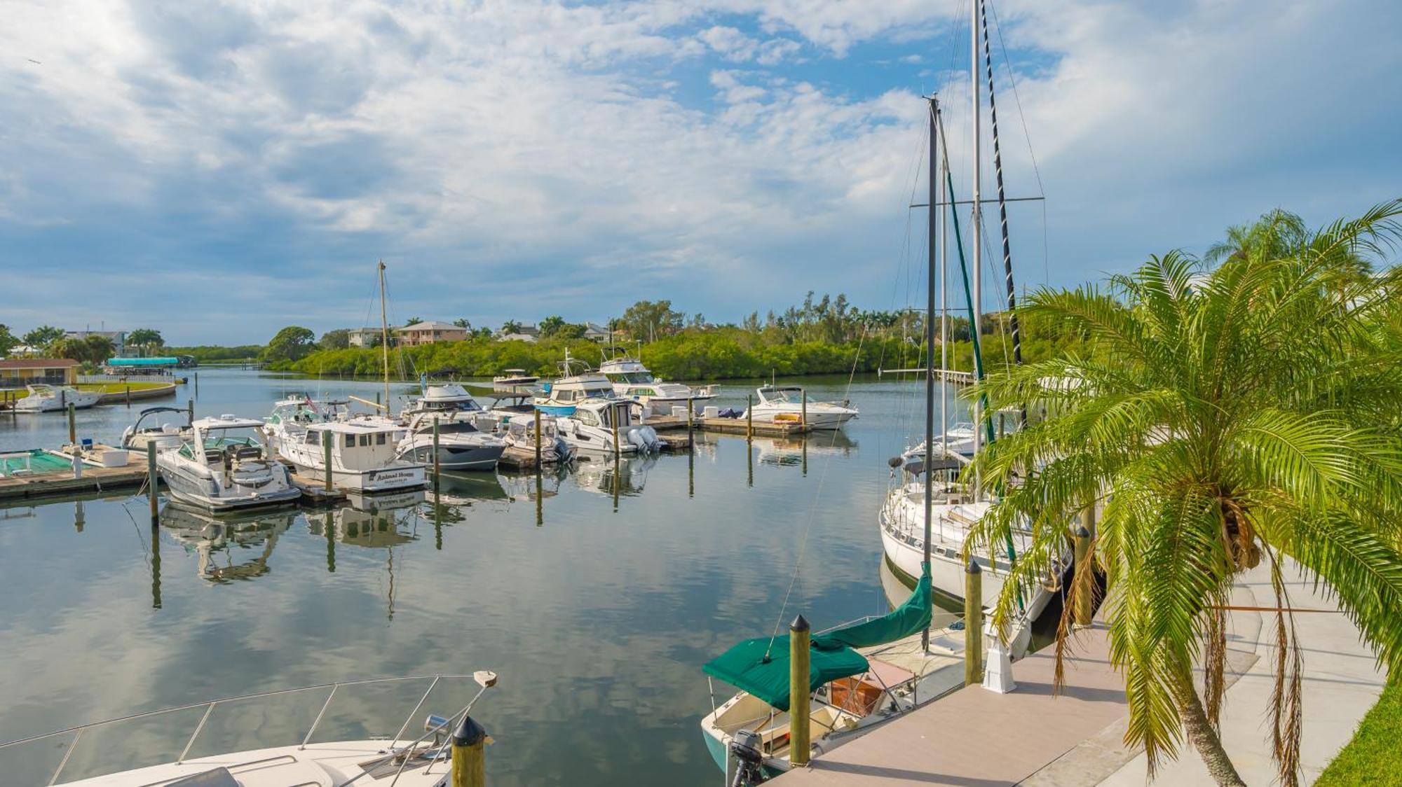 All-New Waterfront With Balcony,Pool,Tiki Bar,Gym Sarasota Extérieur photo